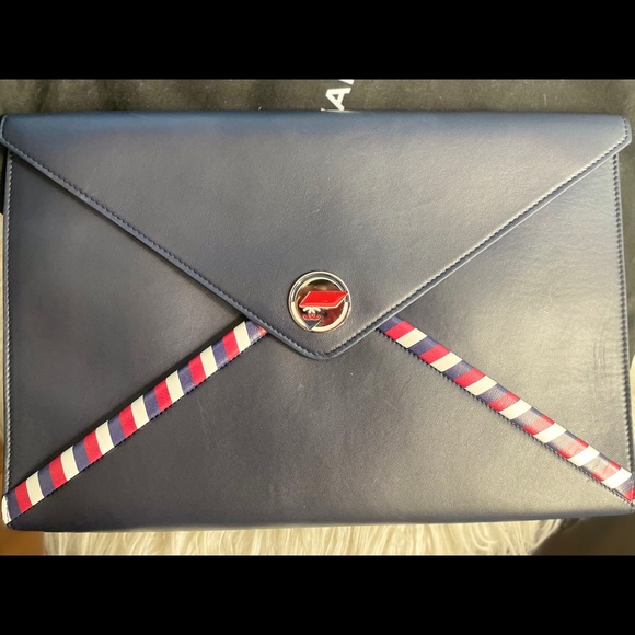 Chanel Airlines Envelope Clutch - Picture 3 of 9